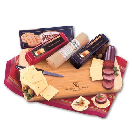 Product Photo 1 Wisconsin Variety Package with Bamboo Cutting Board